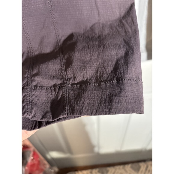 Athleta Trekkie North Jogger  Hiking Cropped Black Pants  Zip Pockets Size 12 - Picture 6 of 13